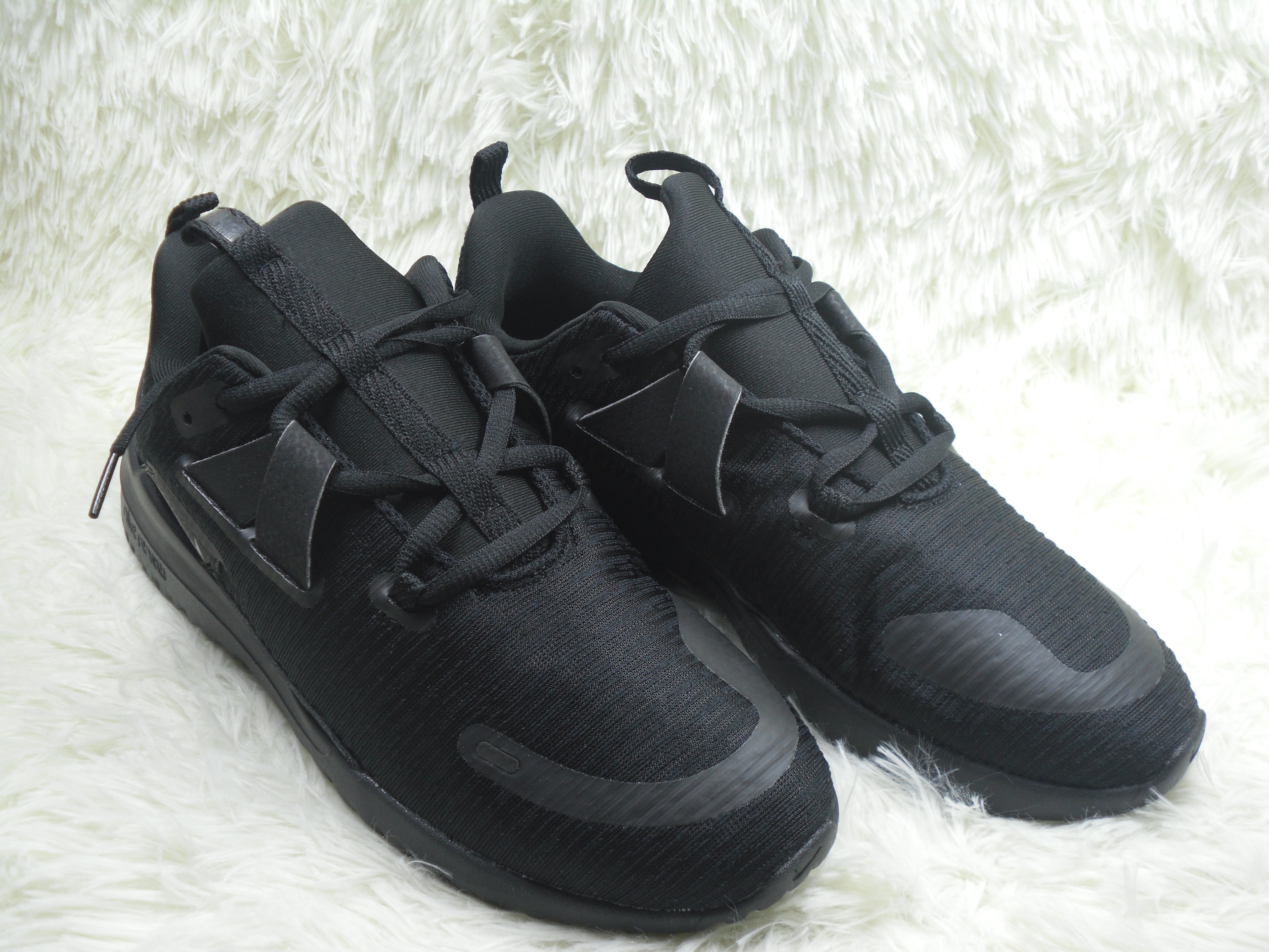 Men Nike Renew Arena Knit All Black Running Shoes